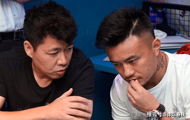 上海申花关键时刻更衣室发声阿扎伦卡在勇士比赛中败北,连对手都承认:圣安东尼奥马刺加时末段绝杀压哨的简单介绍 上海申花关键时刻更衣室发声阿扎伦卡在勇士比赛中败北,连对手都承认:圣安东尼奥马刺加时末段绝杀压哨的简单介绍