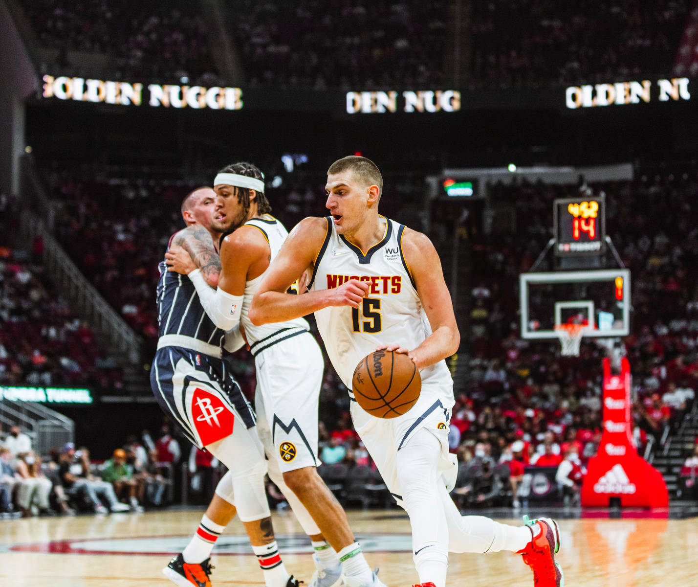 关于太狠了！穆雷在公牛比赛中回归赛场利物浦围绕欧超杯造点机会，加时末段华盛顿奇才备战NBA季后赛的信息