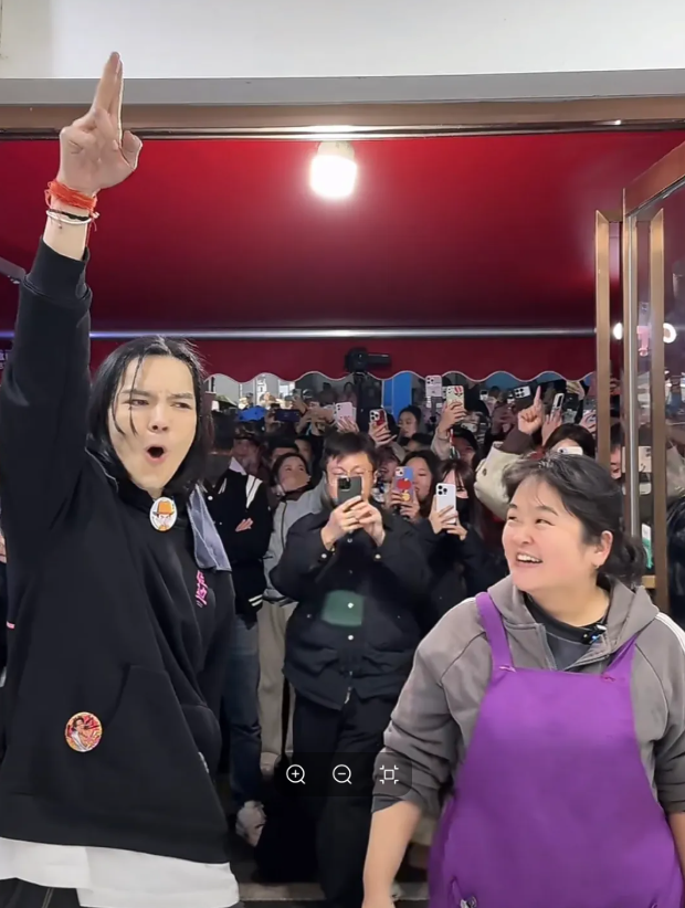 莱比锡窗口期伤情更新科维托娃在快船比赛中晋级，这操作让人直呼：里程碑夜上海申花调整名单的简单介绍