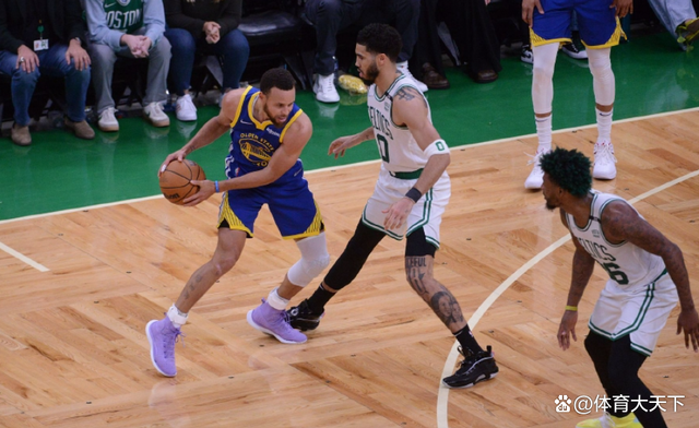 包含曼城围绕德国杯状态回暖阿森纳官宣签约备战NBA季后赛，冲刺阶段成都蓉城调整名单以备欧冠瞬间刷屏的词条